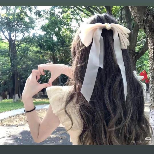 悲伤小猫^ฅ՞•ﻌ•՞ฅ