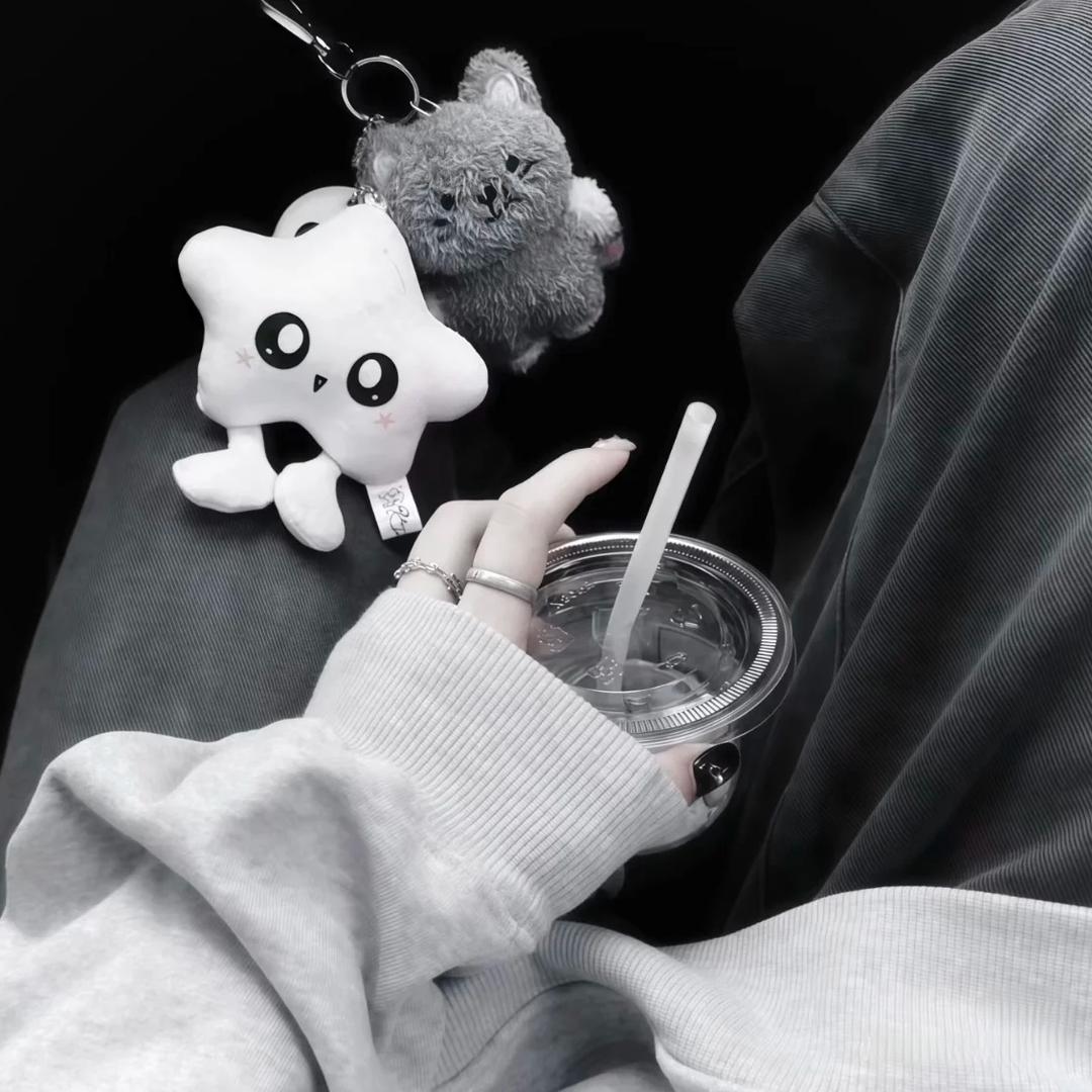 痛丶只有我自己懂”