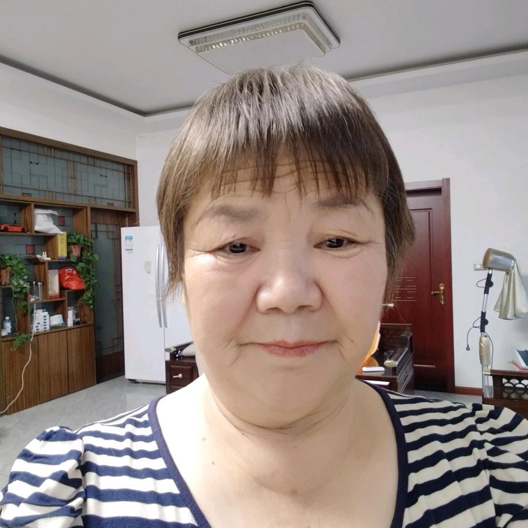 豆豆奶奶
