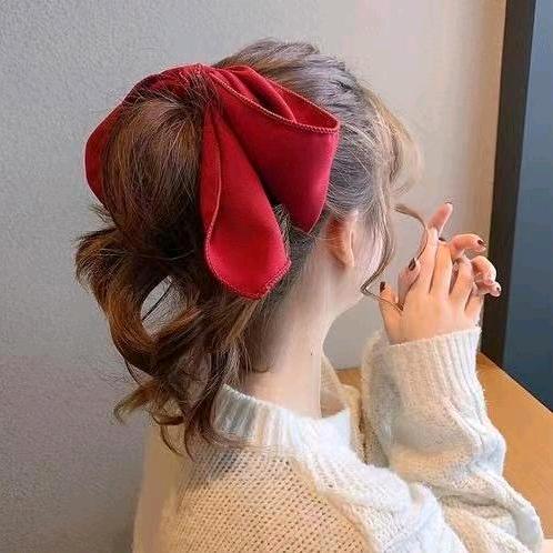 𝑳𝒖𝒄𝒌𝒚.