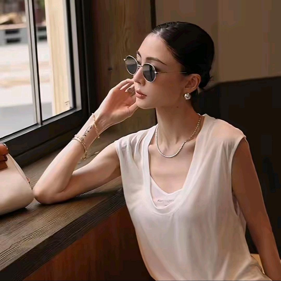 美大哥•沐熙（衣美橱窗）