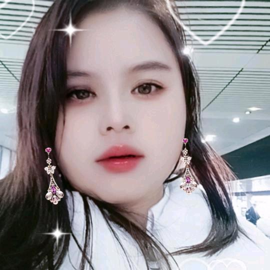 带刺的玫瑰，单身