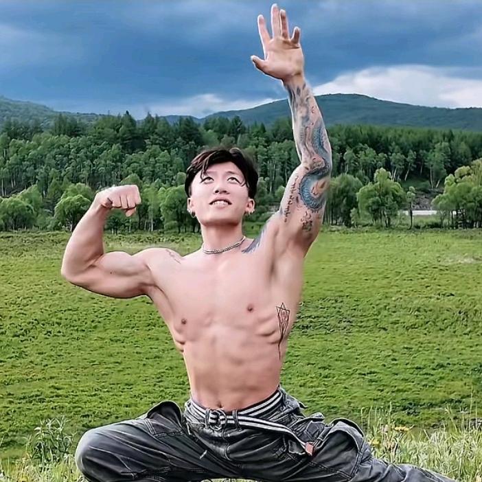 我是🥚神(06挣钱中)有钱从南草到北海