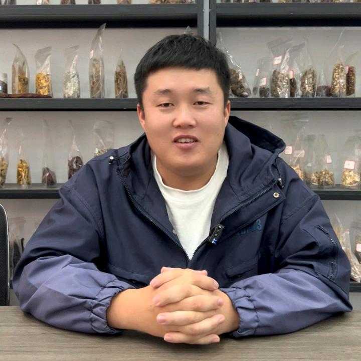 白术国栋