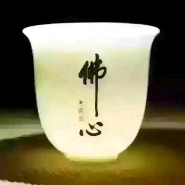 拂晓流云