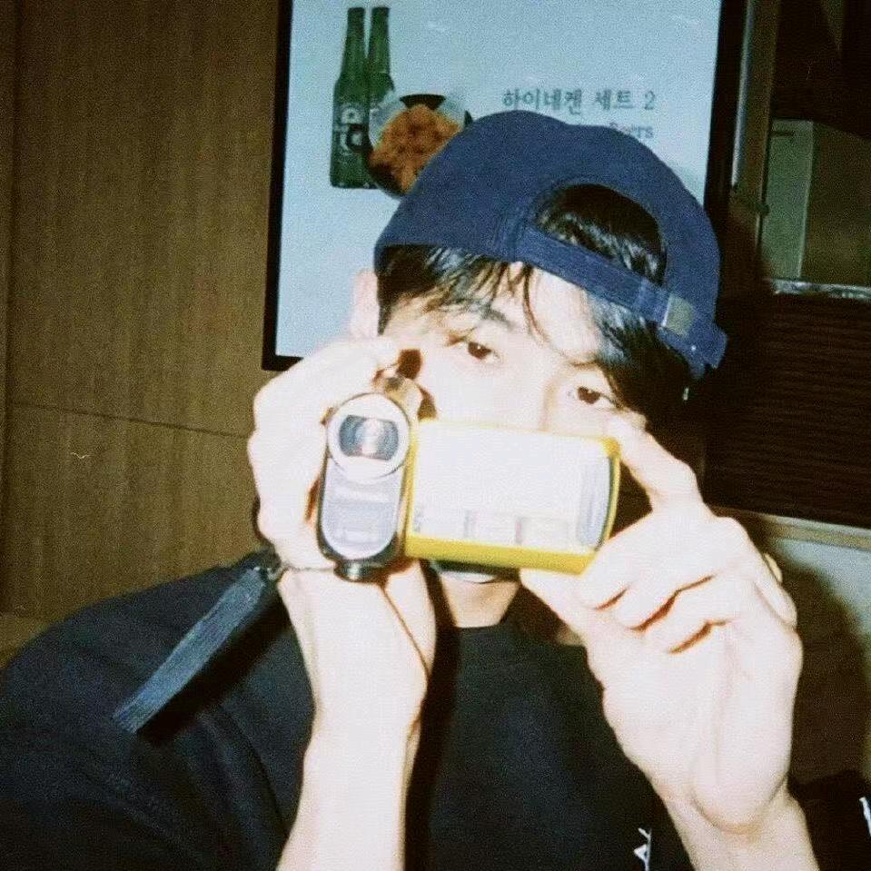 w h 权