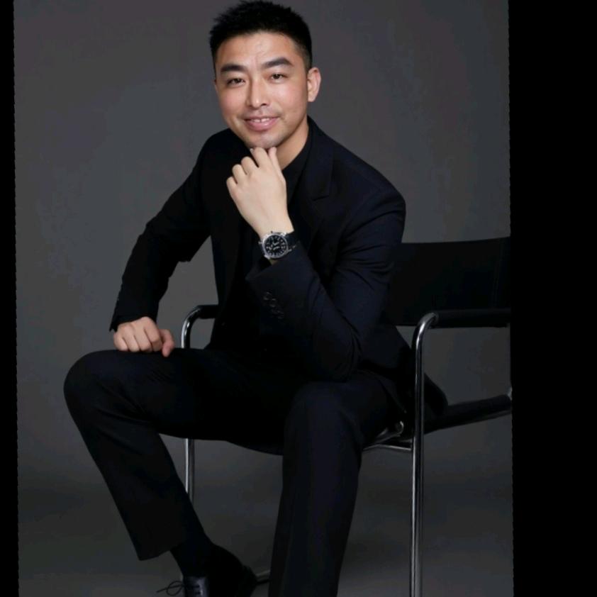 牛婆婆土菜馆李群