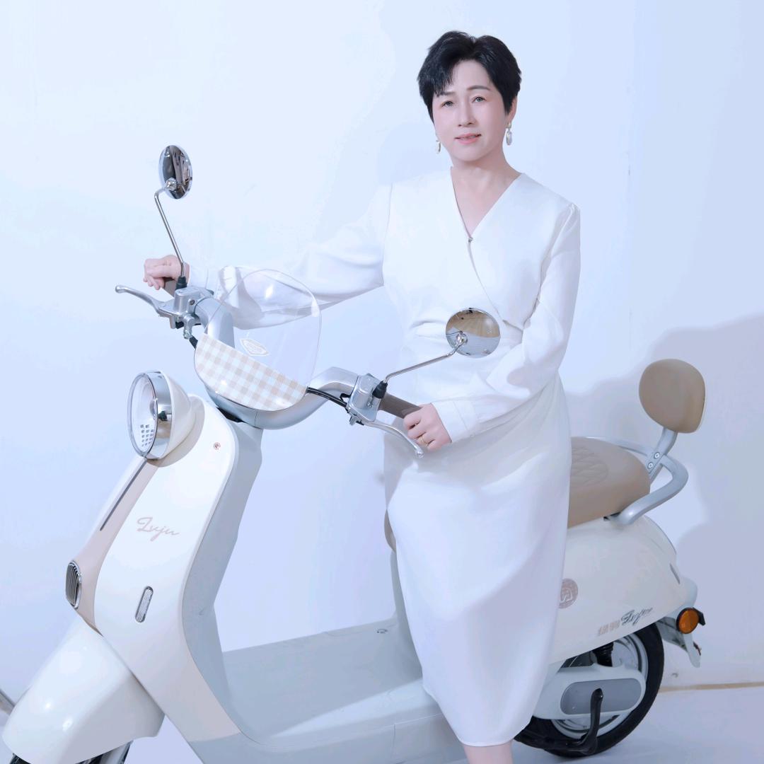 裴社宏贵车行