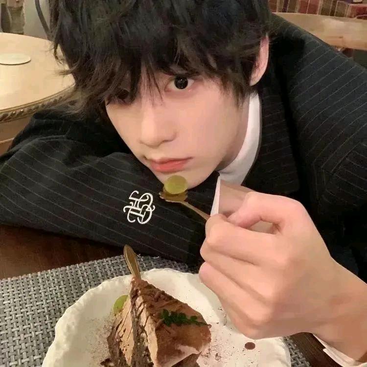 鸡毛零食铺子