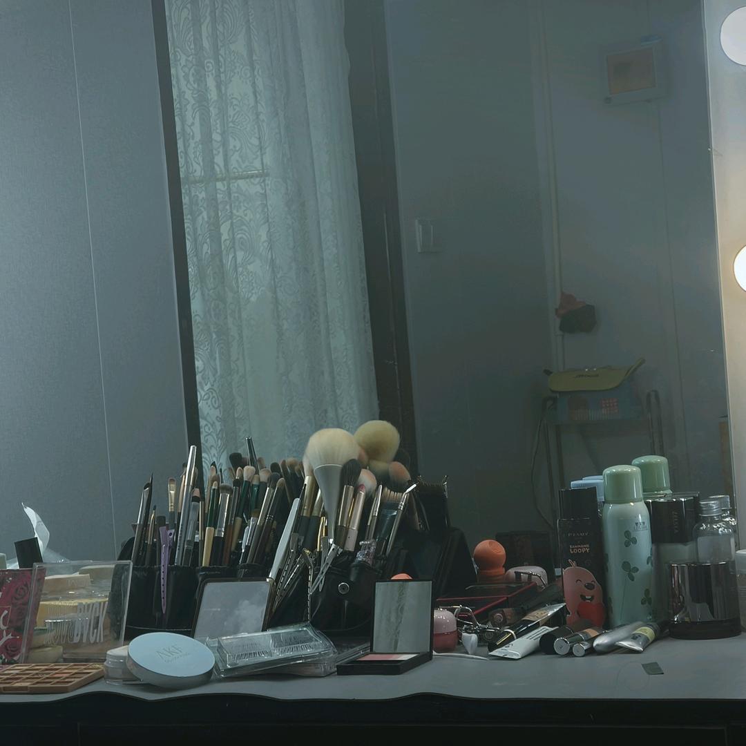 梵希婚纱化妆师小雨子