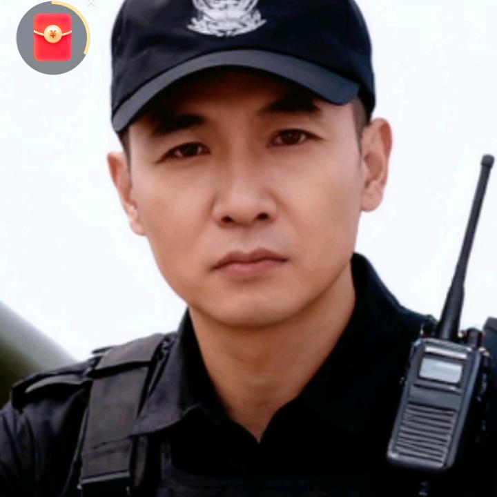 烟冲一勤劳的车夫，缺钙缺爱