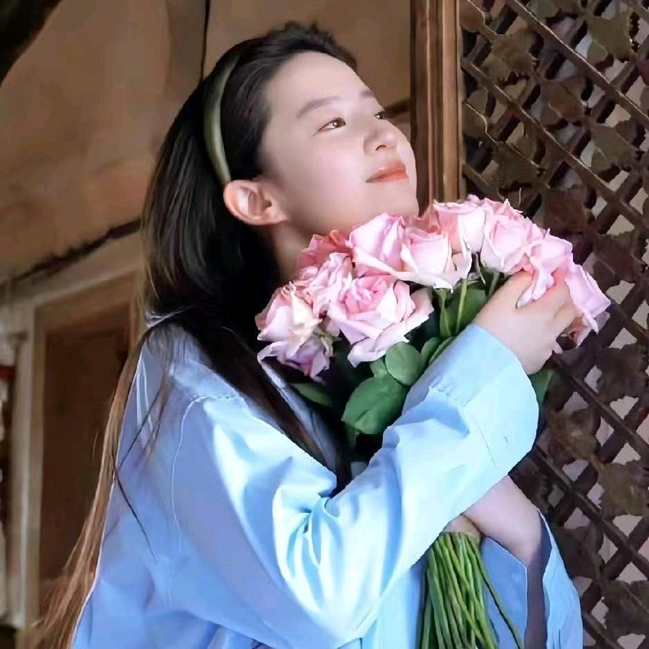 @努力小小吖