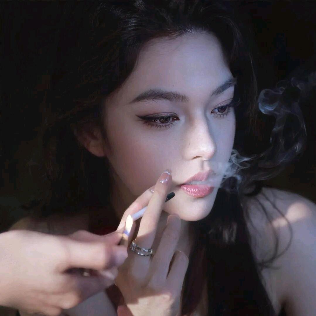 无 味.