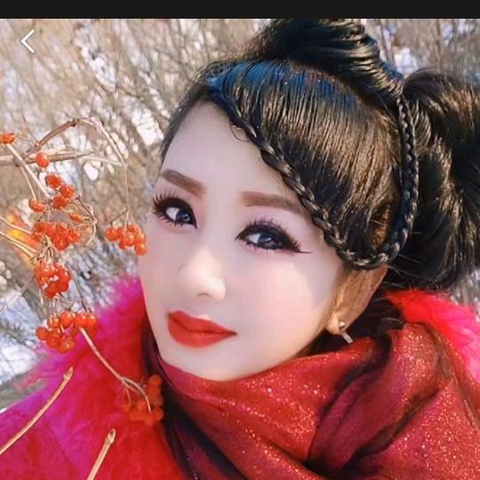 小女人服装搭配爱唱歌爱跳舞