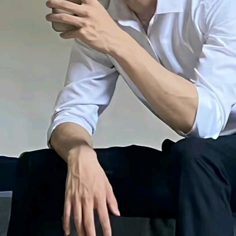 南逸