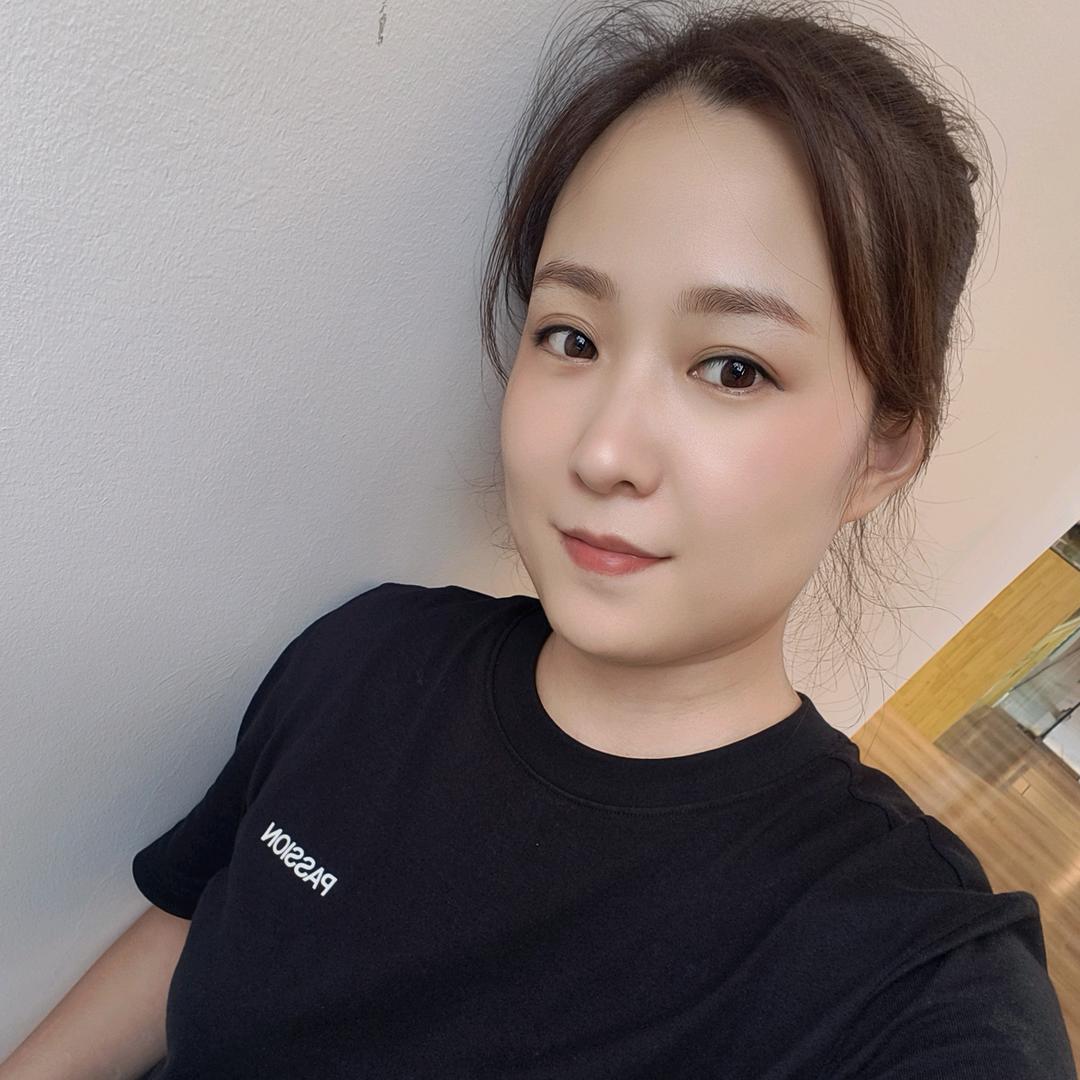 周莹
