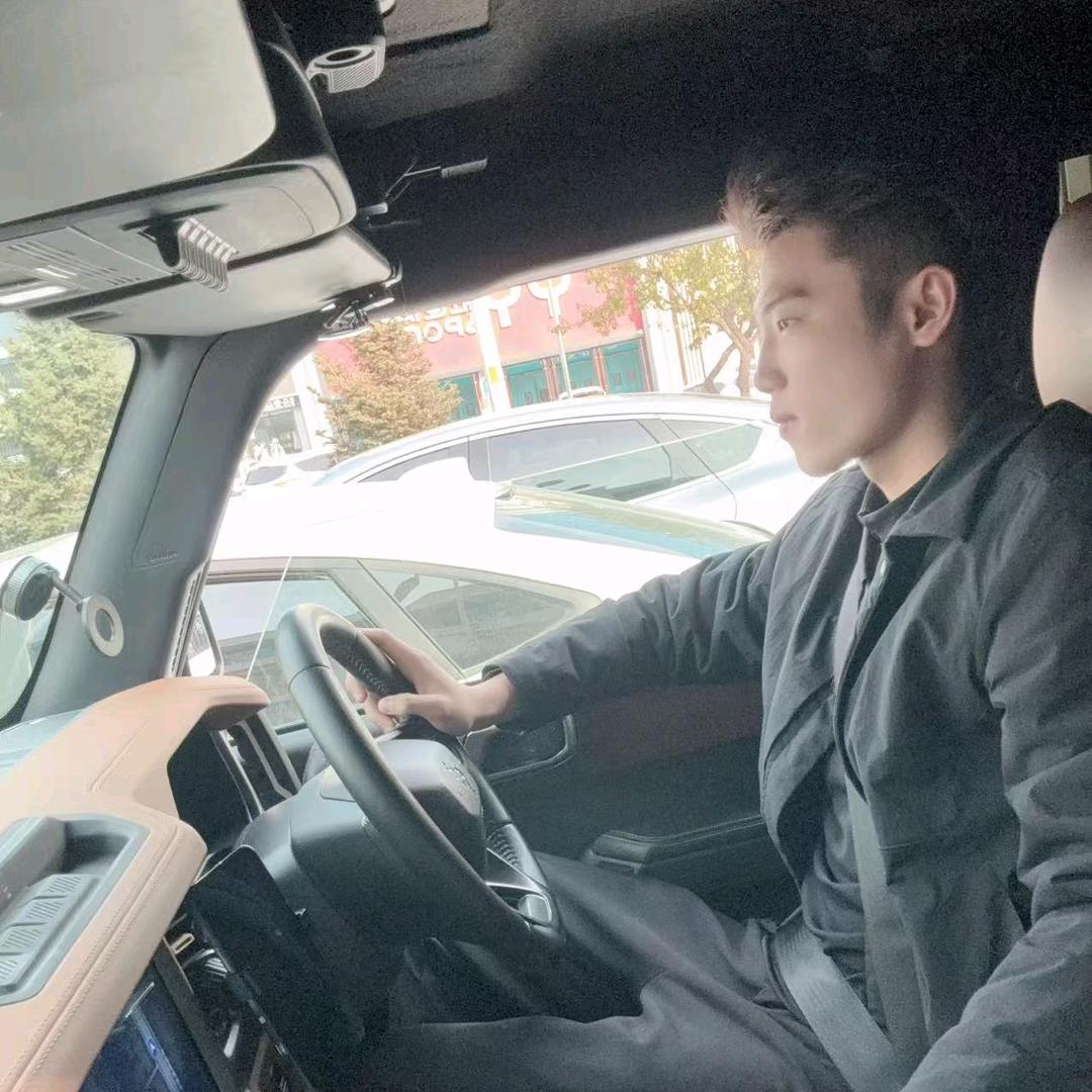 德胜居老专业炭火锅官方号