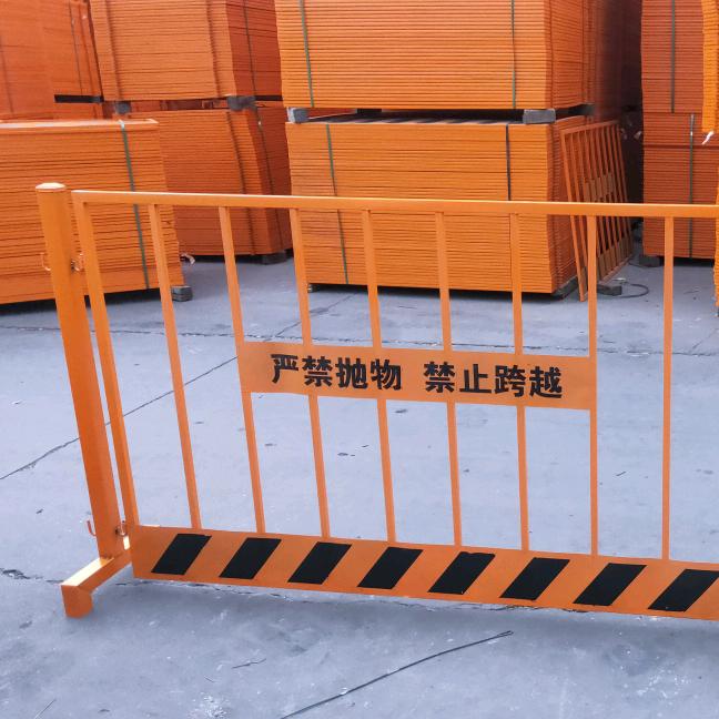 拓增基坑护栏电梯门～顺翔