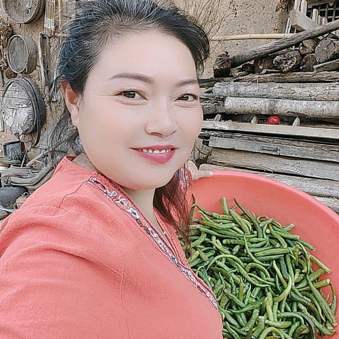 爱笑村花