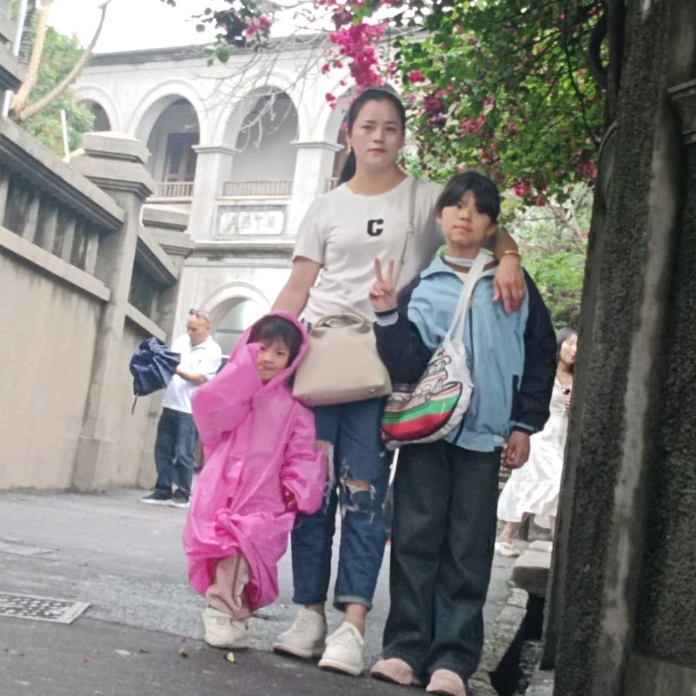 秀秀《首播》