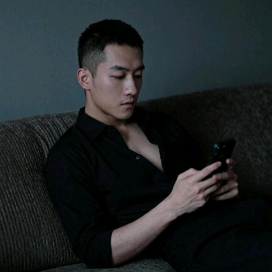 李拜天