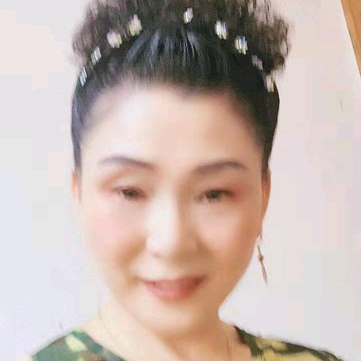雨中白合