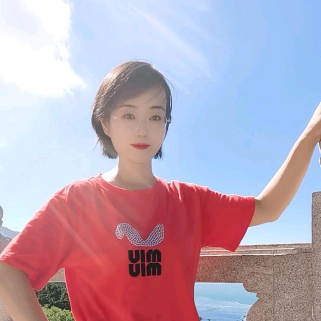 高小君