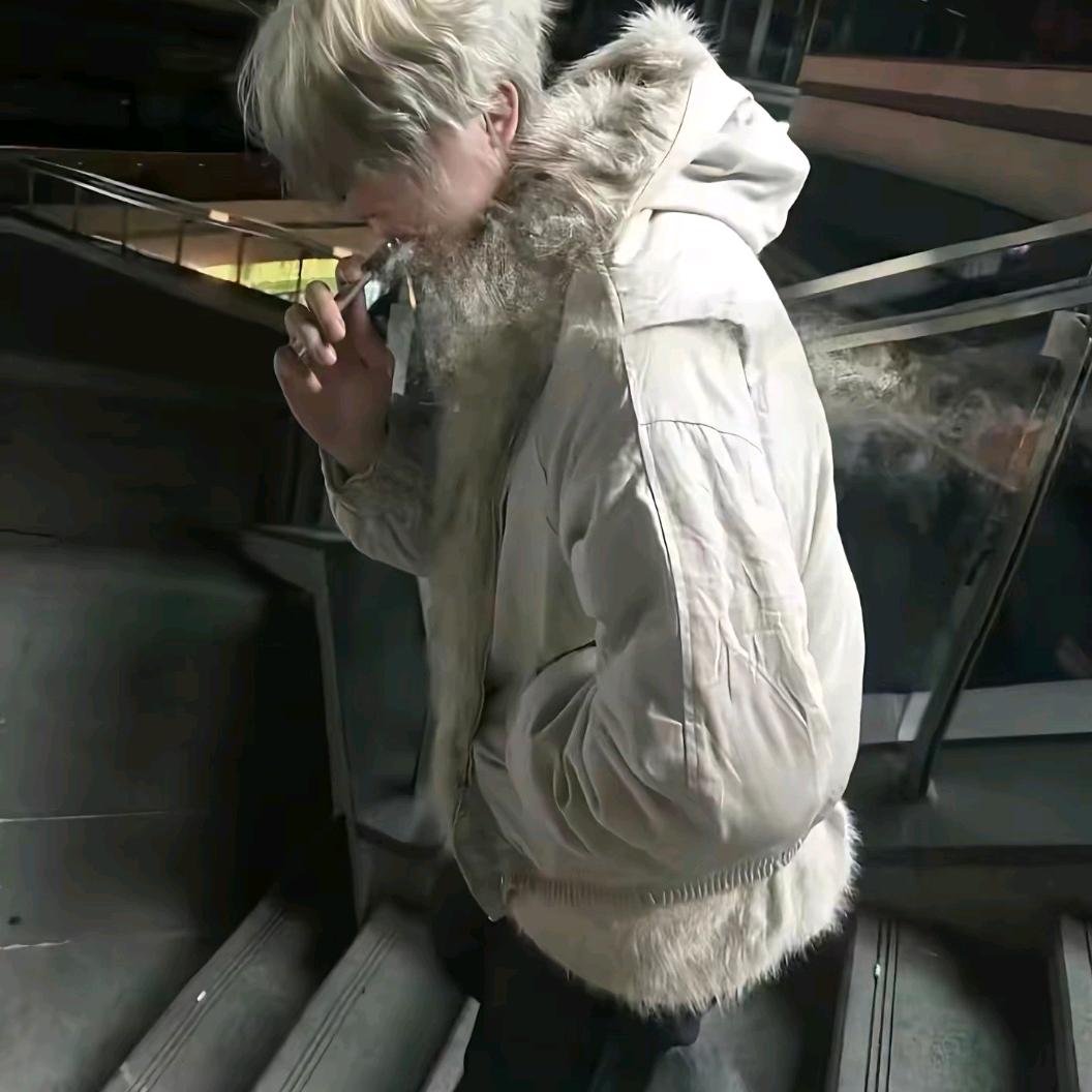 在下小霖
