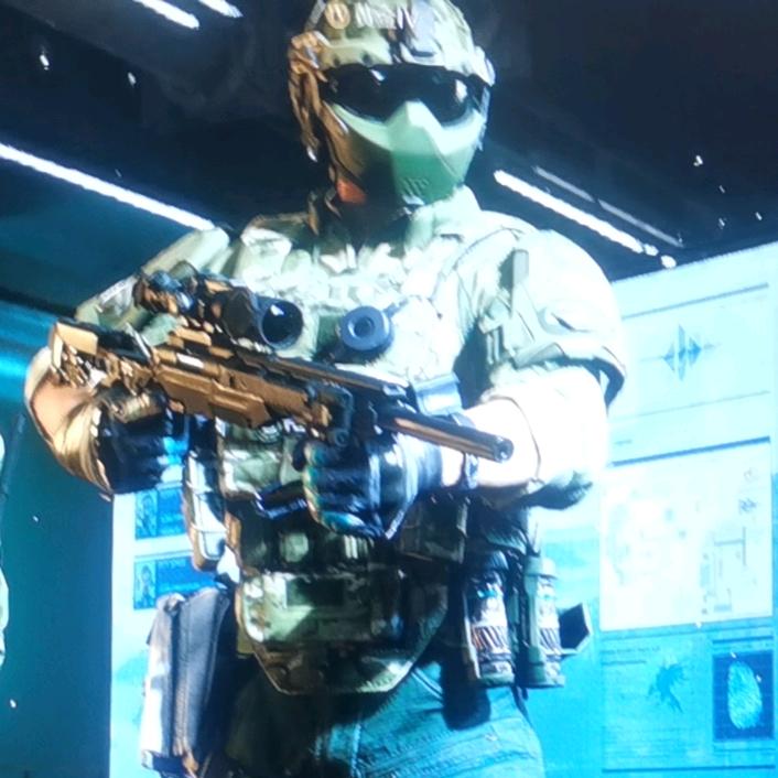 红丸俱乐部老何