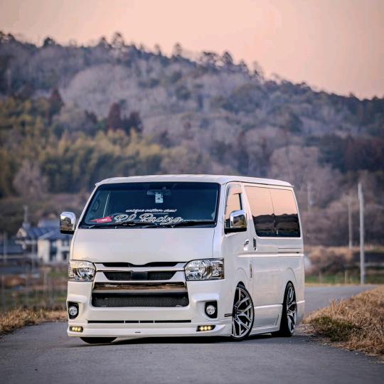 荣创名车   航四