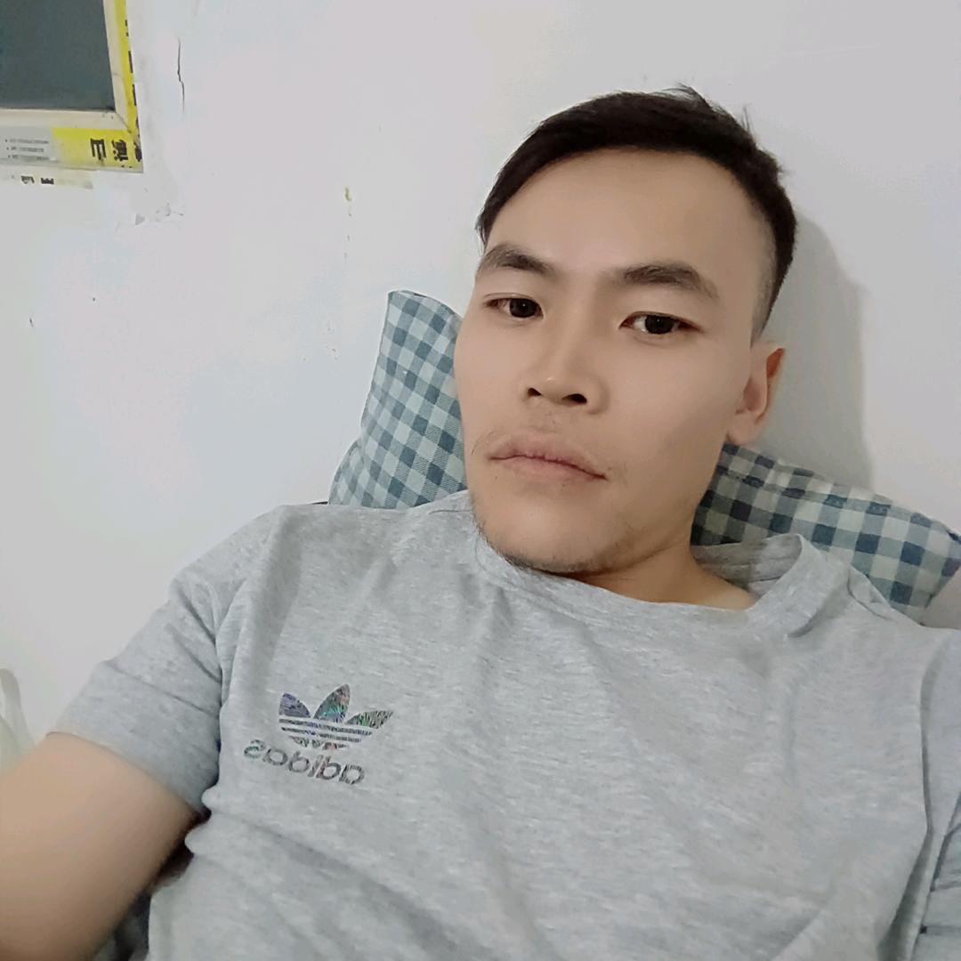 㿝氼