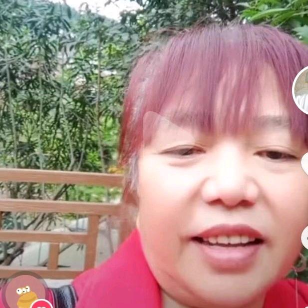 荣姐《晚上8点20开播》