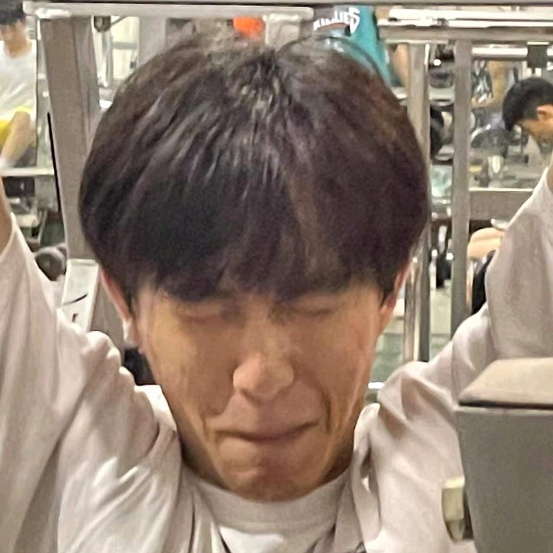 9469