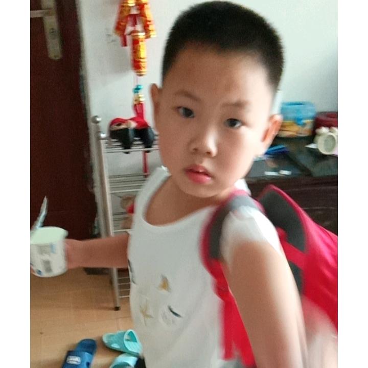 桕妍