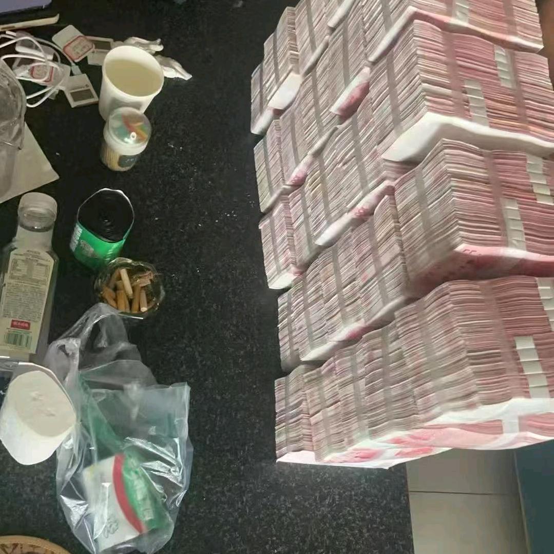 有钱哥一毛不拔