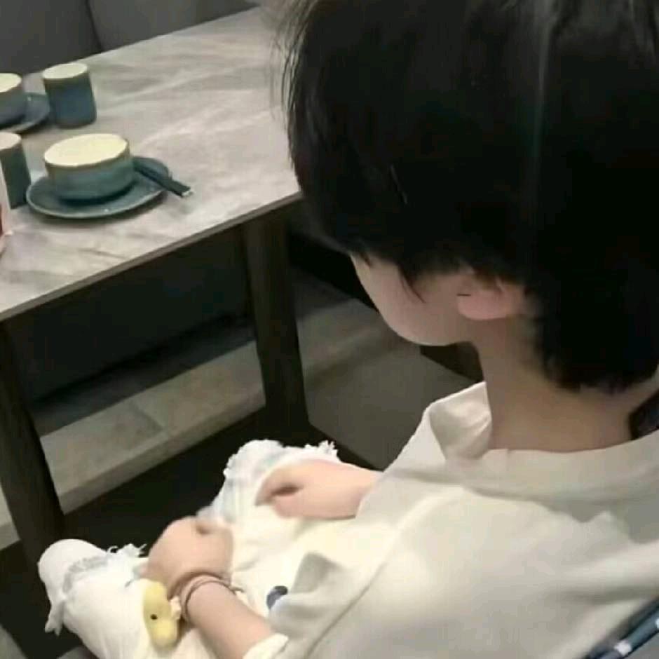 李头像