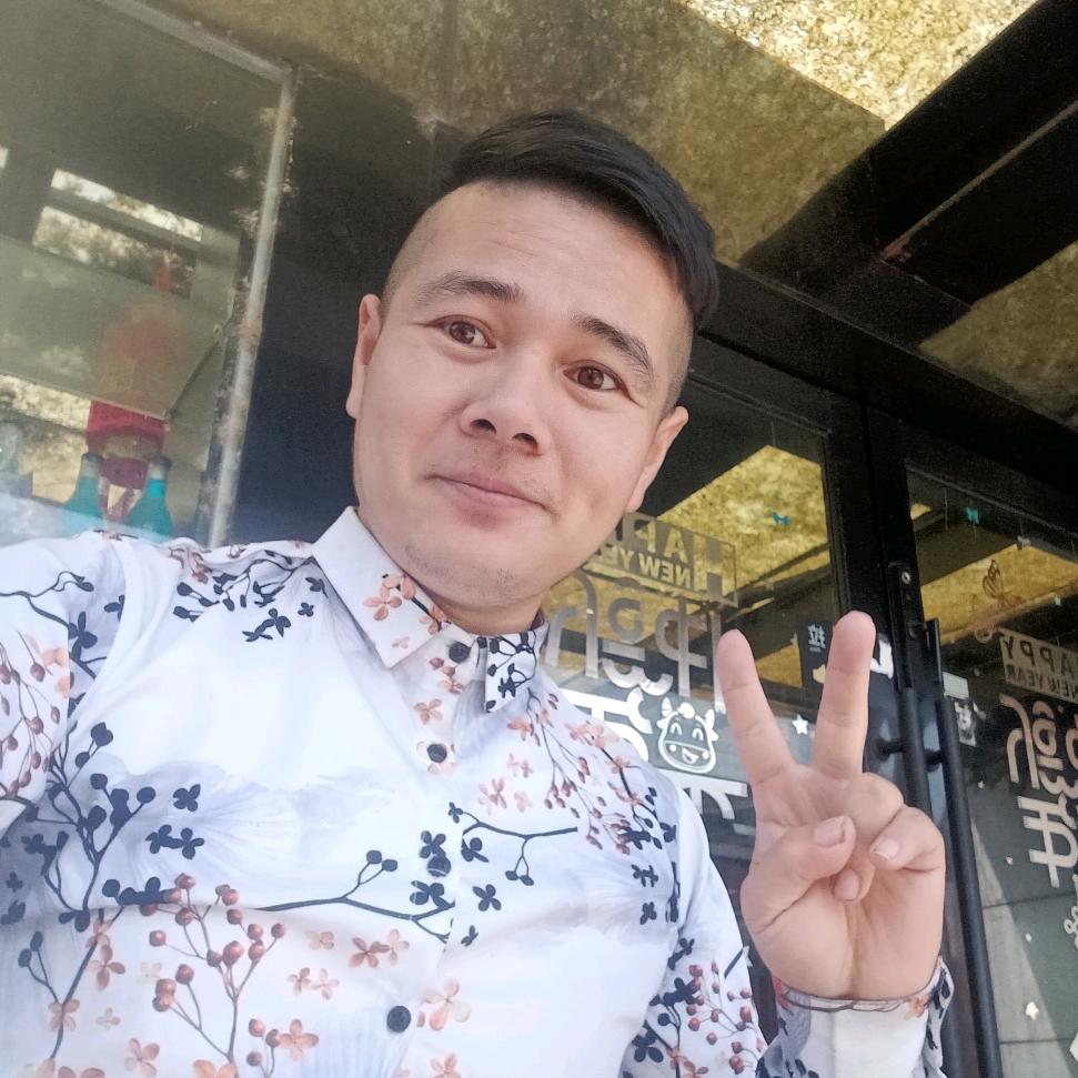 一个人嫩嫩的老男人