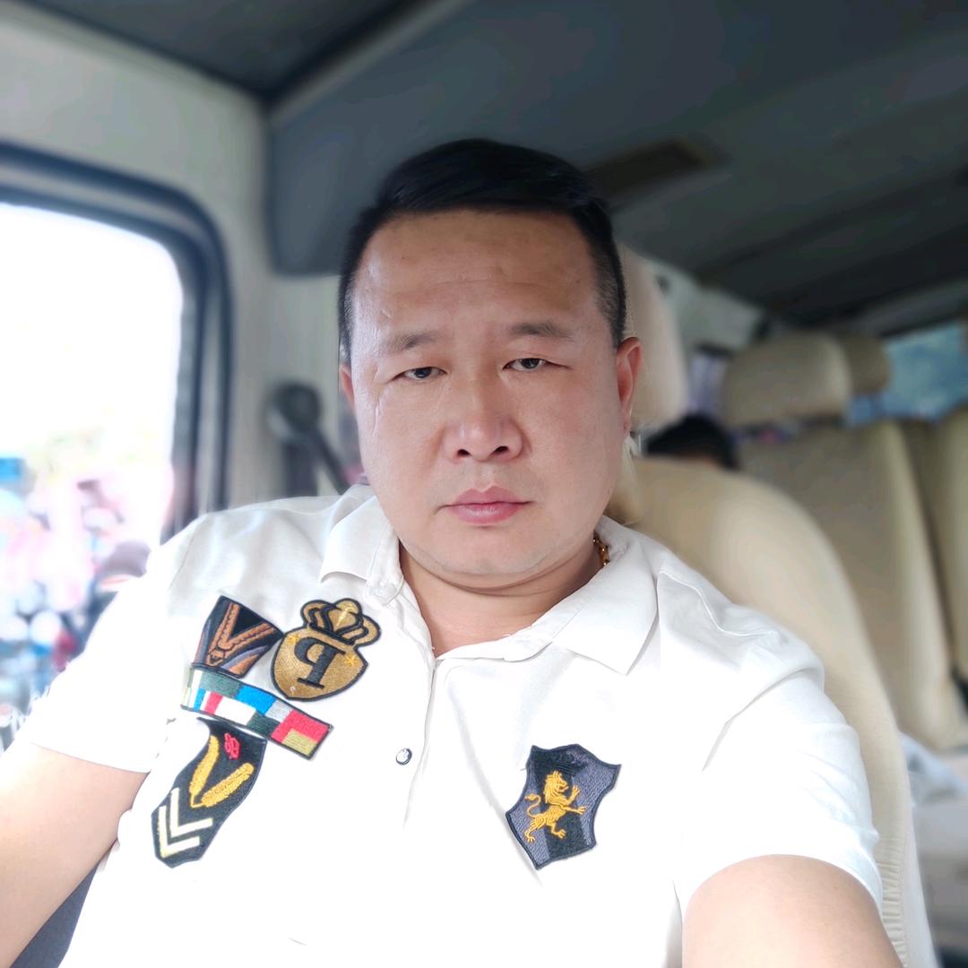 阿华首播