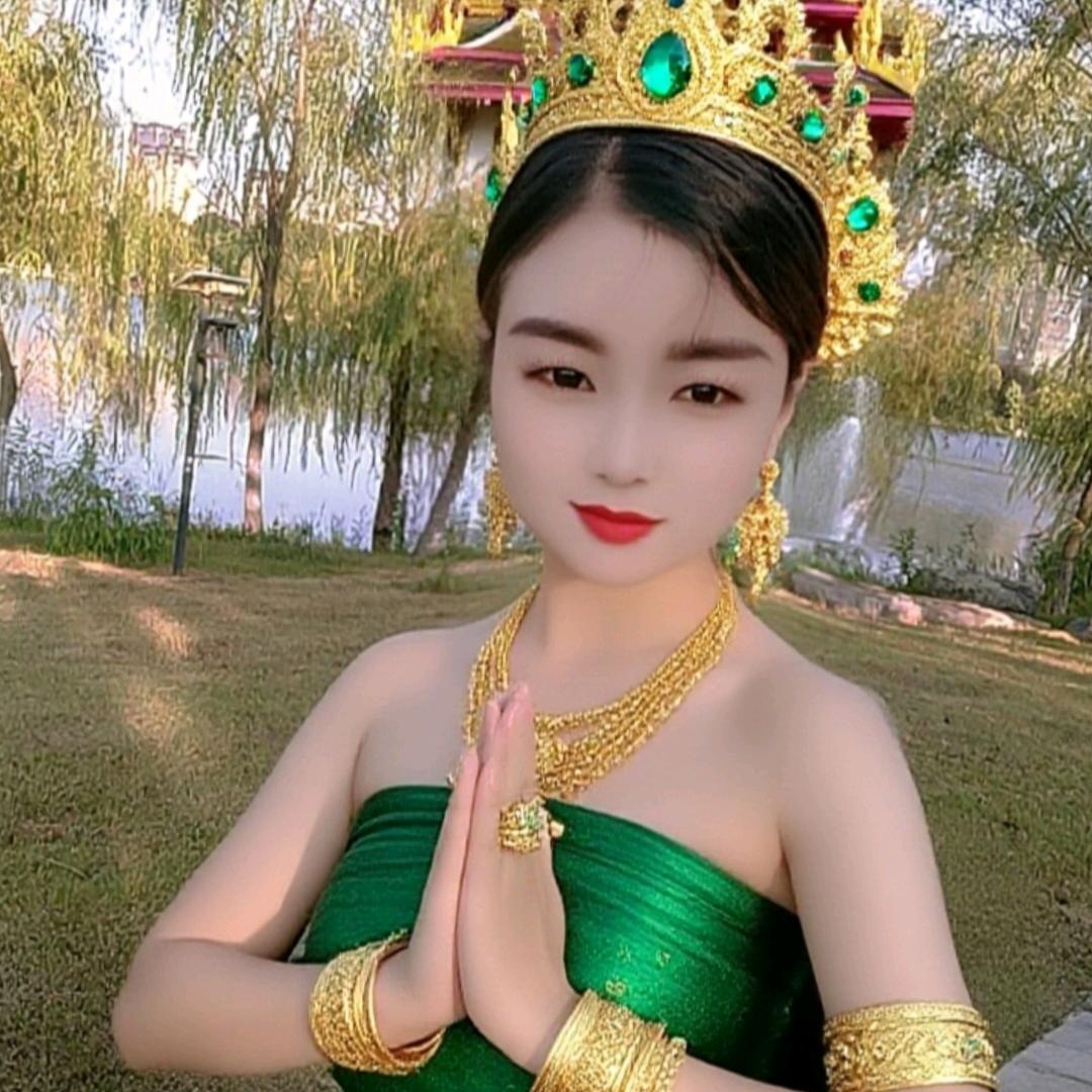 轻歌ღ ᭄ꦿ꯭漫舞