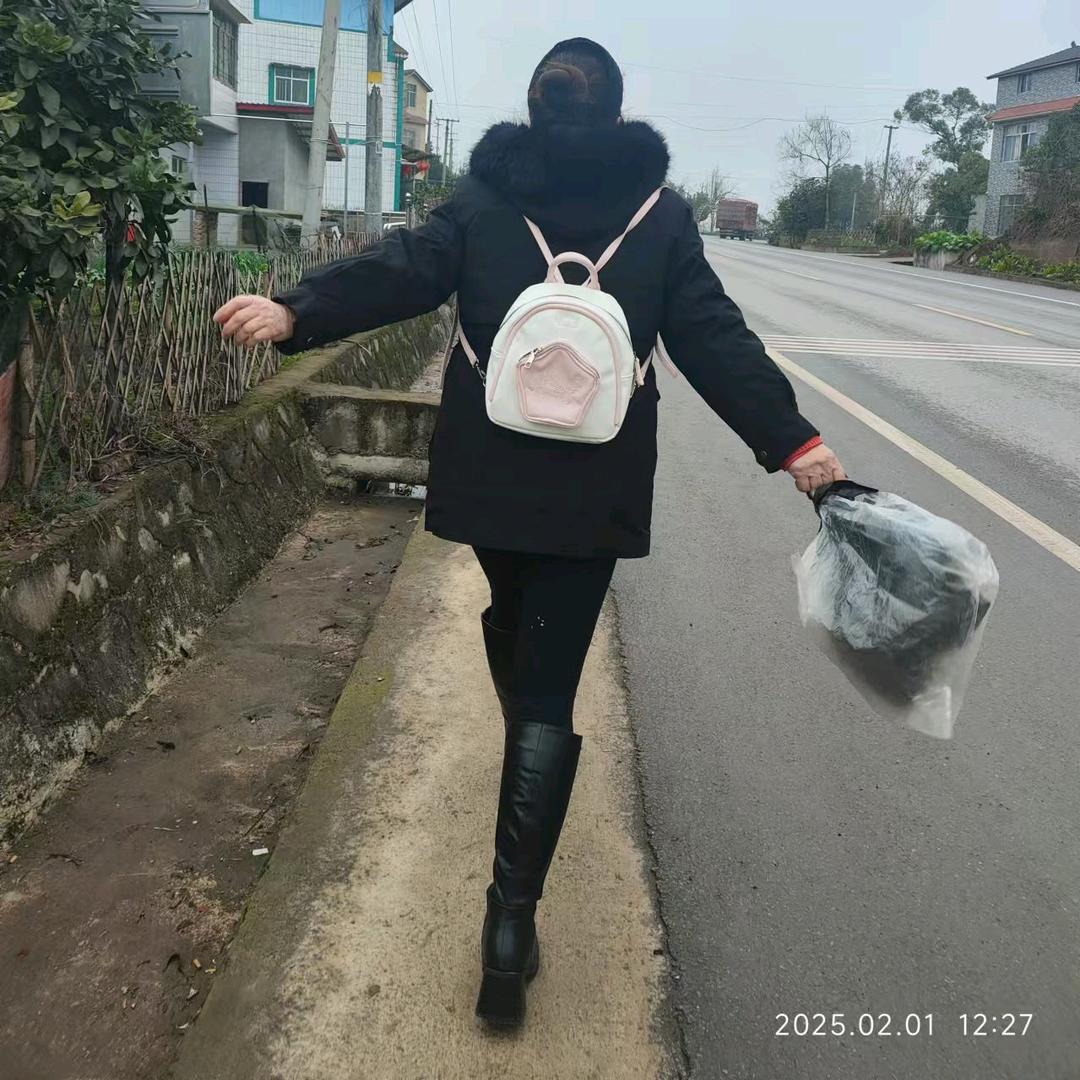 三姐爱发抖音。🧚🧚