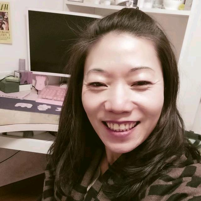 美彤