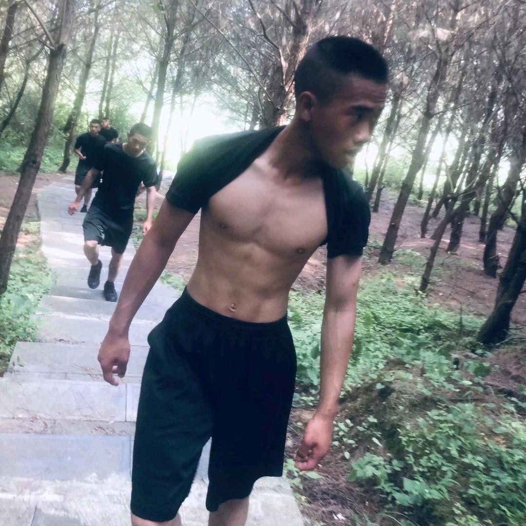 黑班