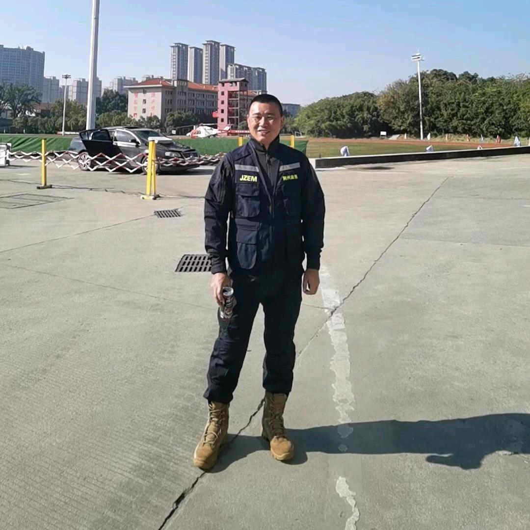 我是一只小小鸟