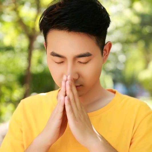狂吃不胖。