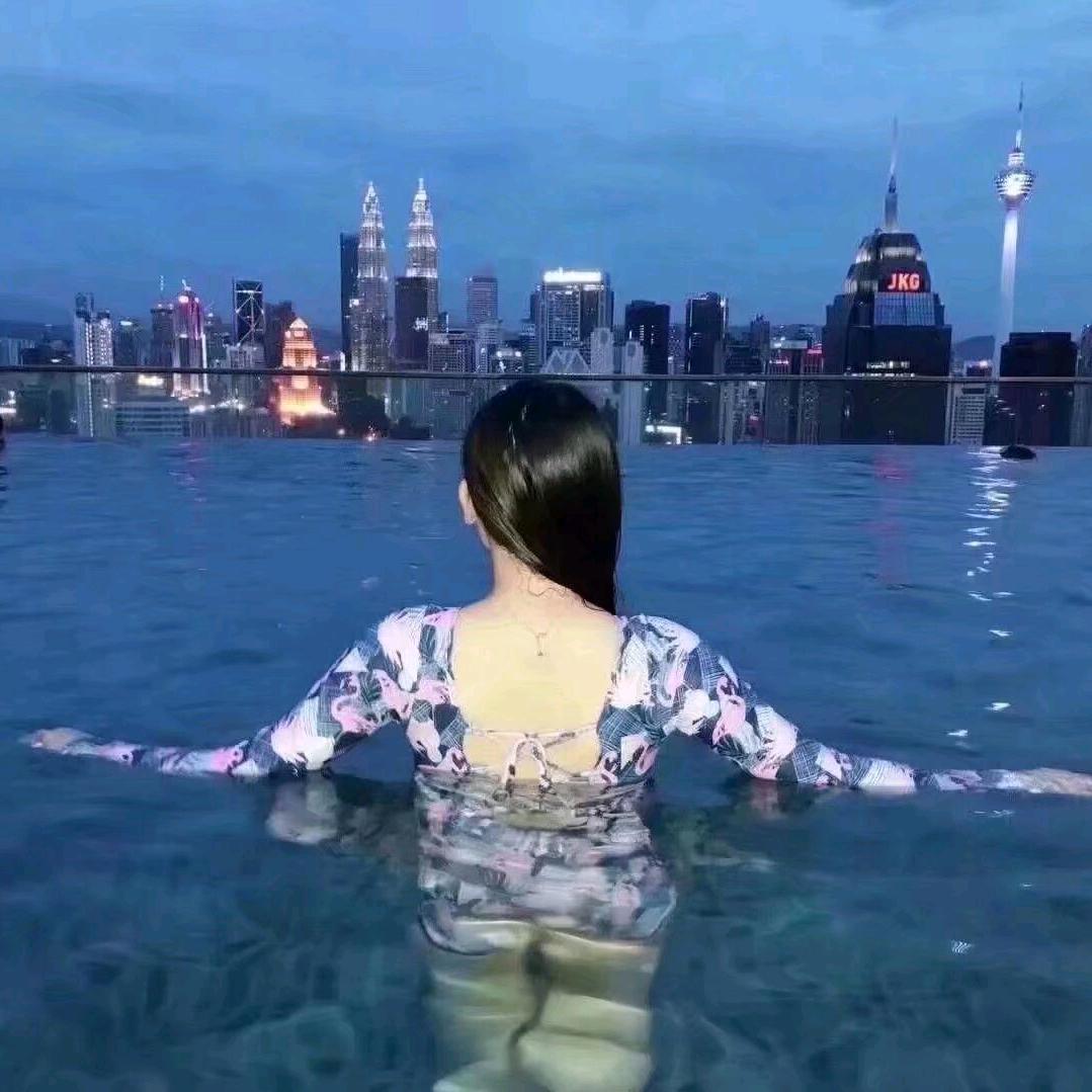 瞧媚