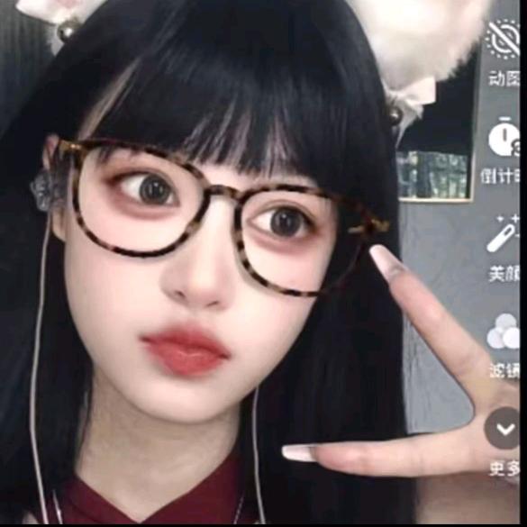 阿月