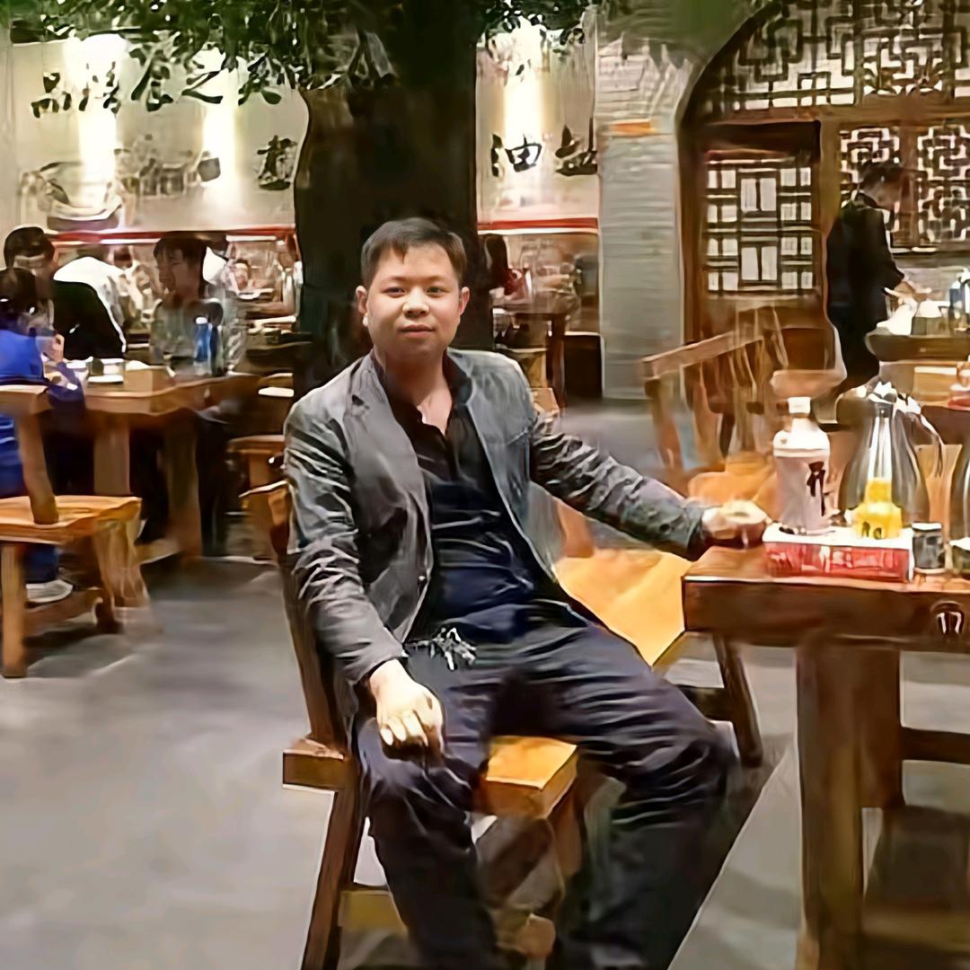 小茶哥（橱窗营业🀄）