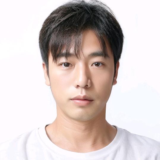 群哥         （鄺）