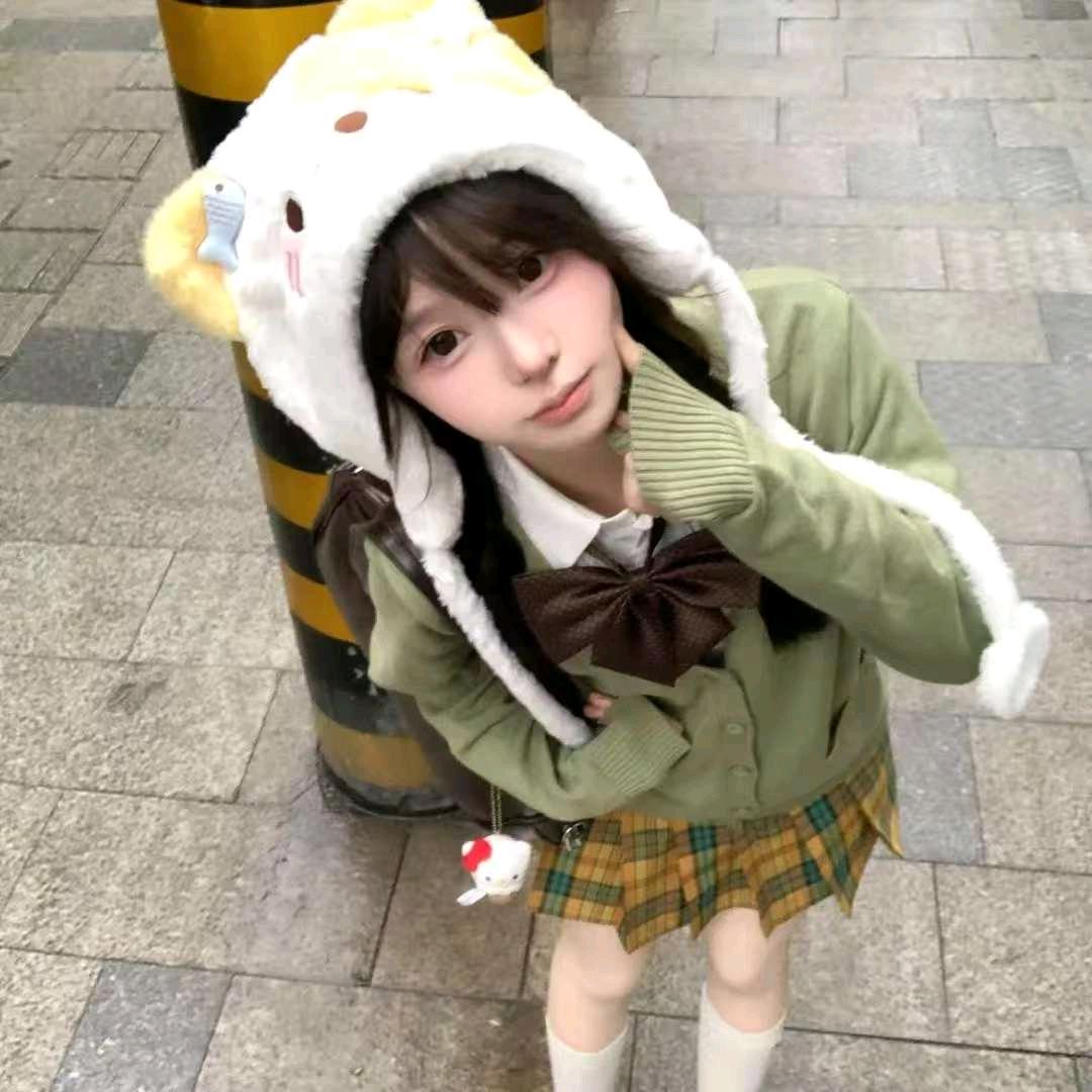Ch>ᴗen