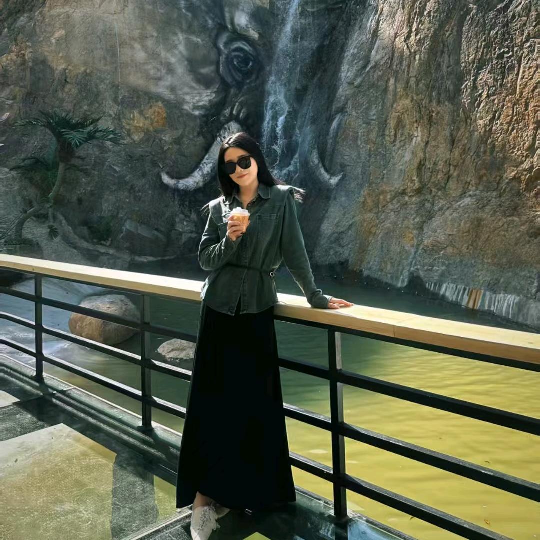 我比多肉更多肉